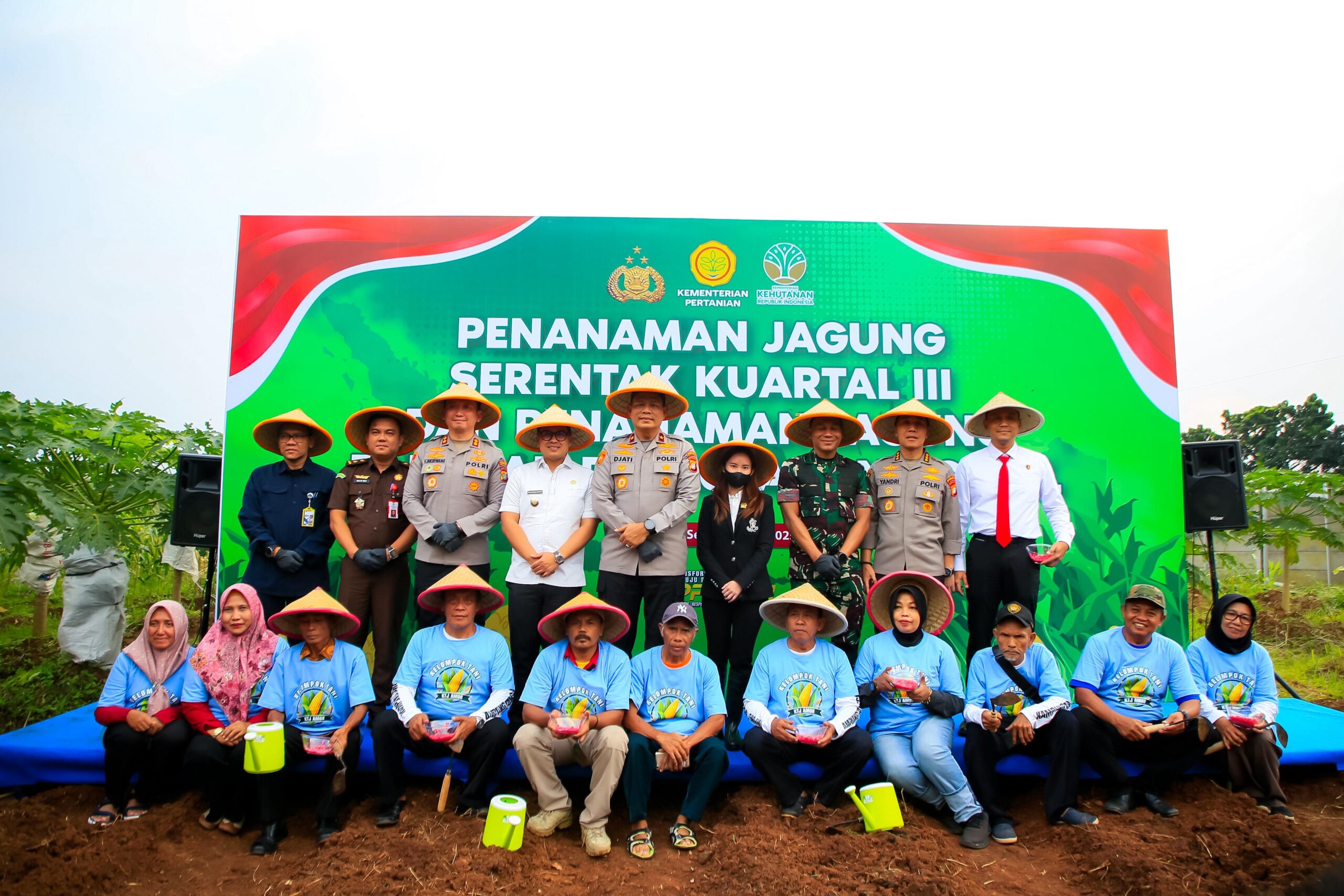 Dukung Ketahanan Pangan, Pilar Saga Ichsan Bersama Polda Metro Jaya dan Polres Tangsel Tanam Benih Jagung di Tangsel