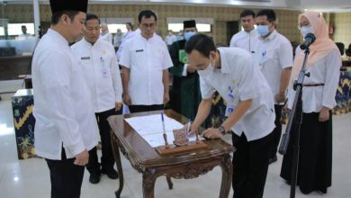 Photo of 2 ASN Batal Dimutasi, Kinerja BKPSDM hingga Wali Kota Tangerang Dianggap Lemah